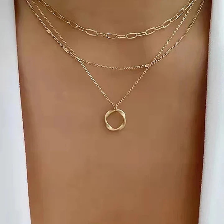 Claudia Prisca Necklace | Gold
