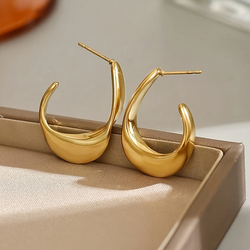 Sculpted Crescent Hoop Earrings | Gold