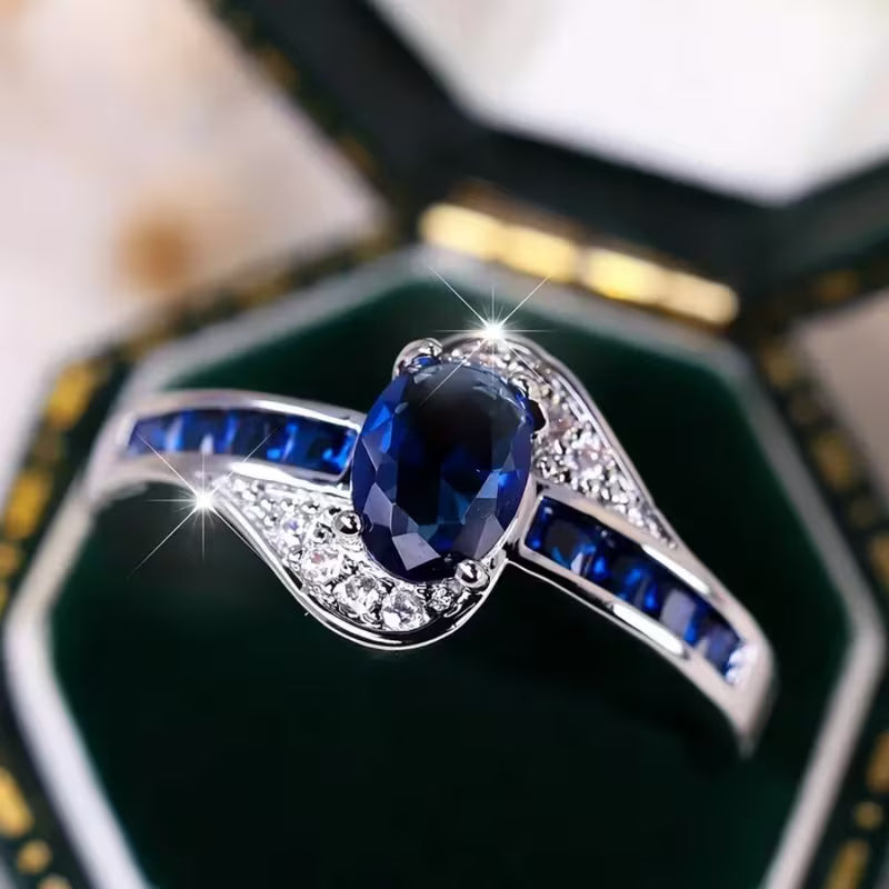 Sapphire Flow Ring | White Gold