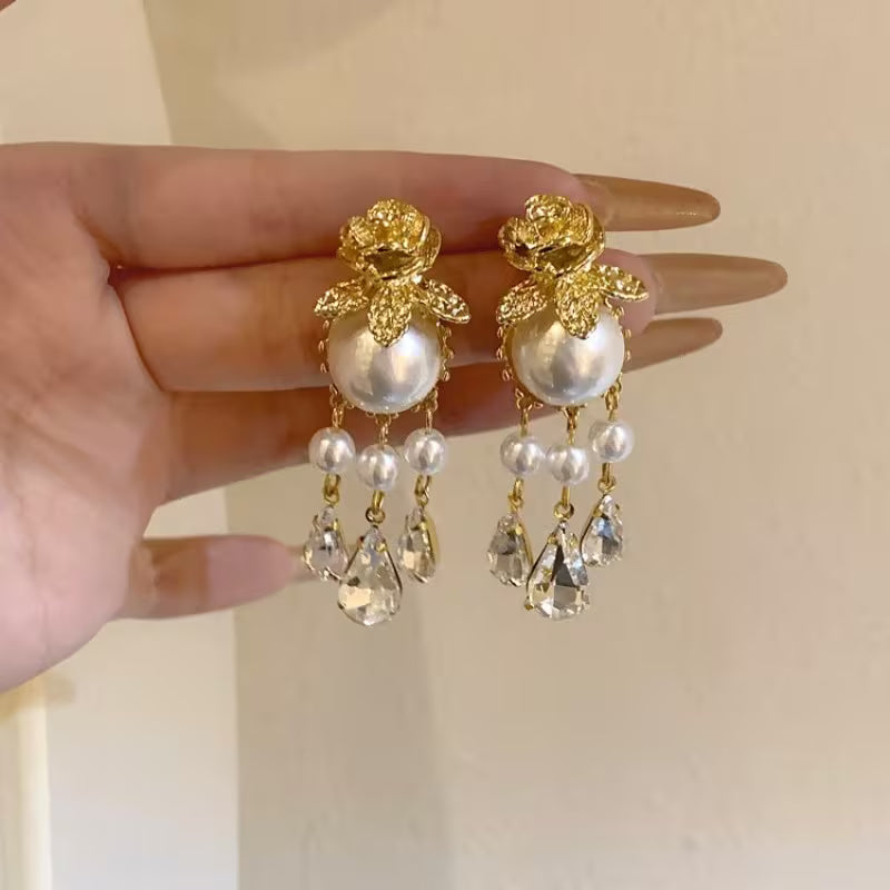 Ivoria Pearl Dew Drop Earrings | Gold