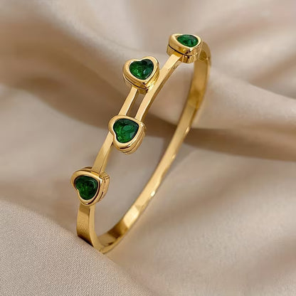 Verde Hearts Bracelet | Gold