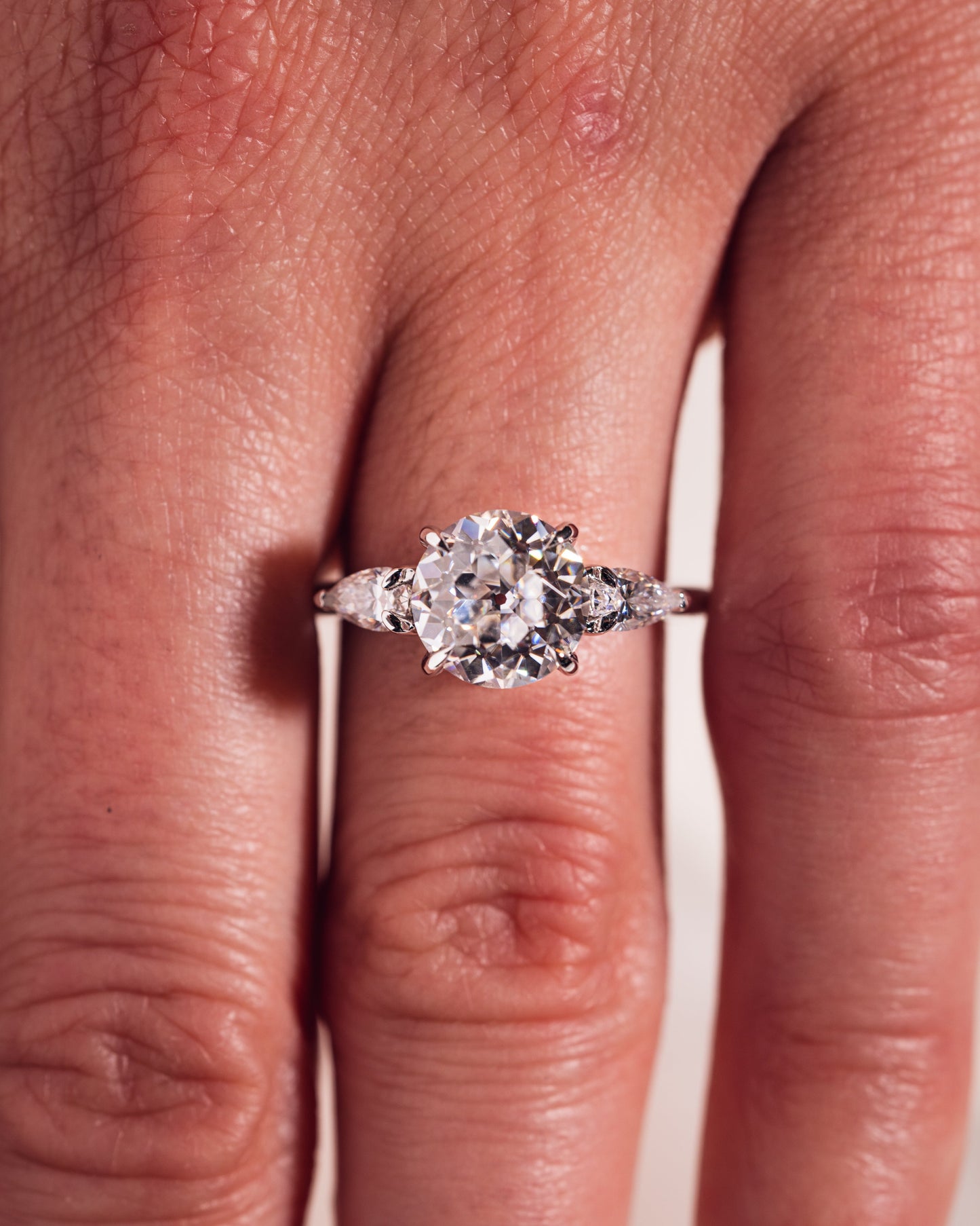 Nicola - Round & Pear