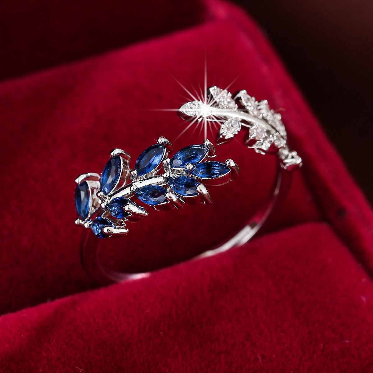 Vivara Lyselle Ring | White Gold