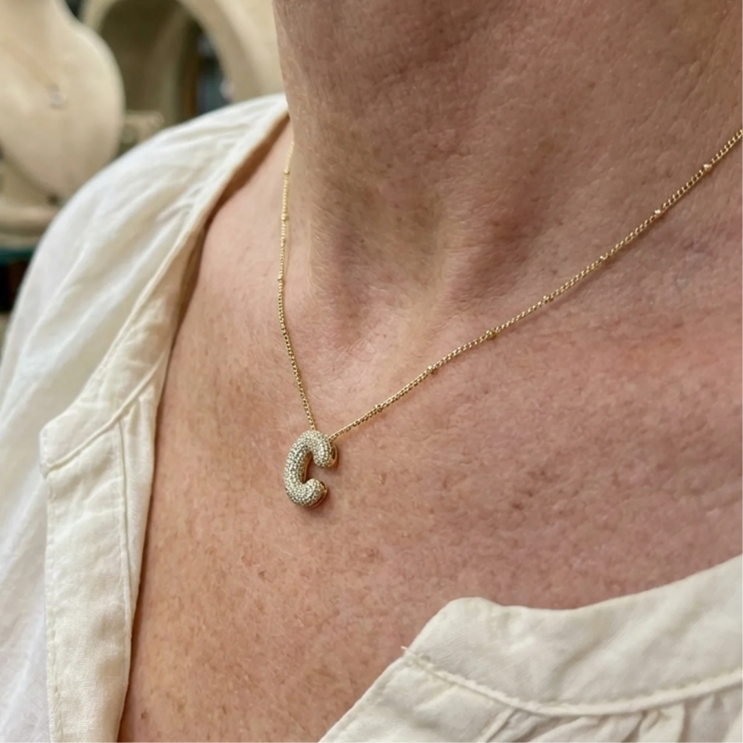 Bubble letter initial necklace set | Gold