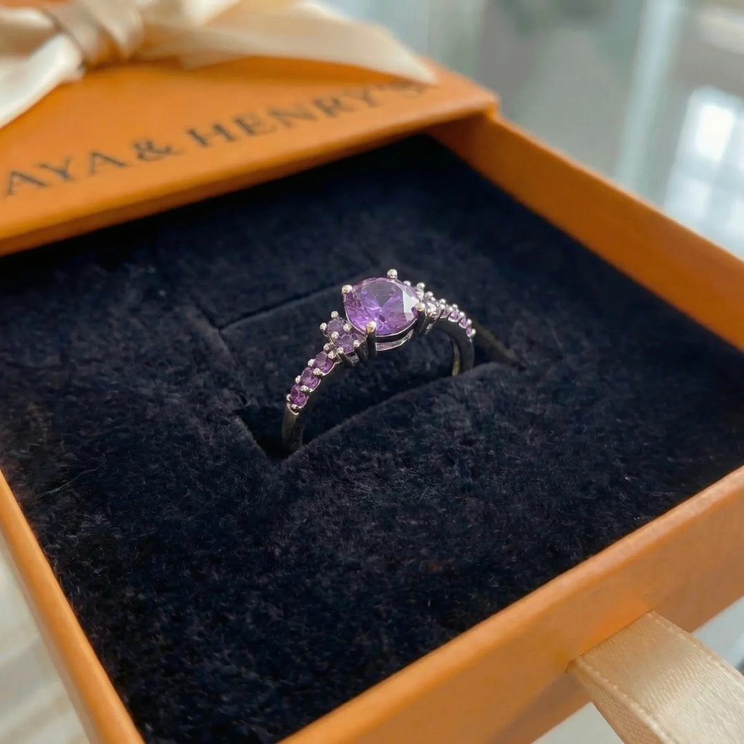 Celia Virelyn Ring | White Gold