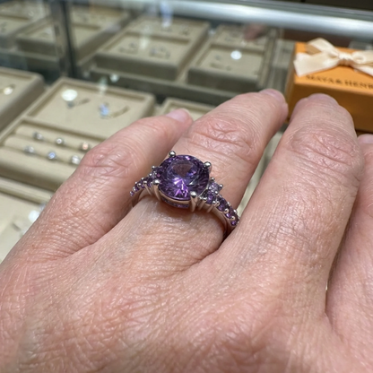 Celia Virelyn Ring | White Gold