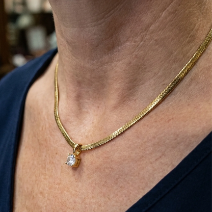 Elegant Rhinestone Pendant Necklace | Gold