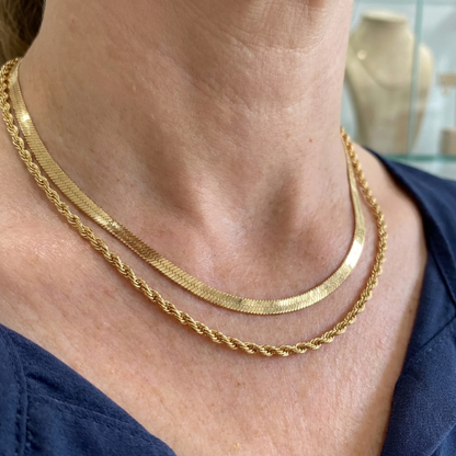 Juliana Solvia Necklace | Gold