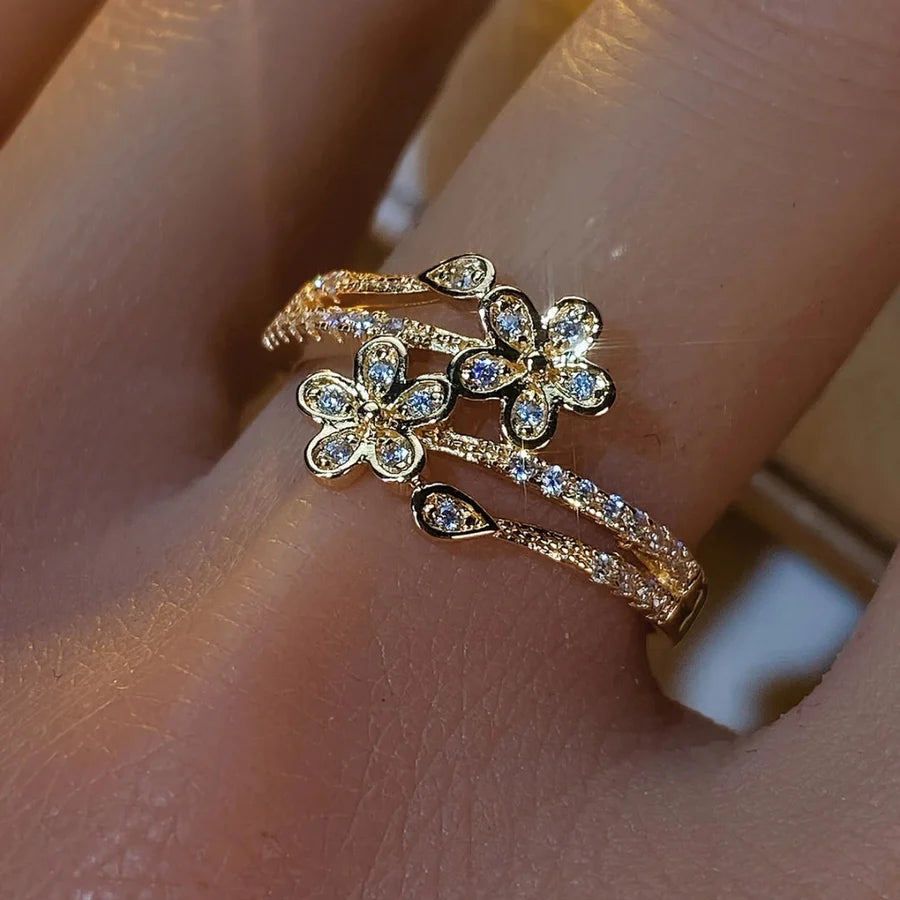 Elegant Bright Flower Gold Ring | Gold