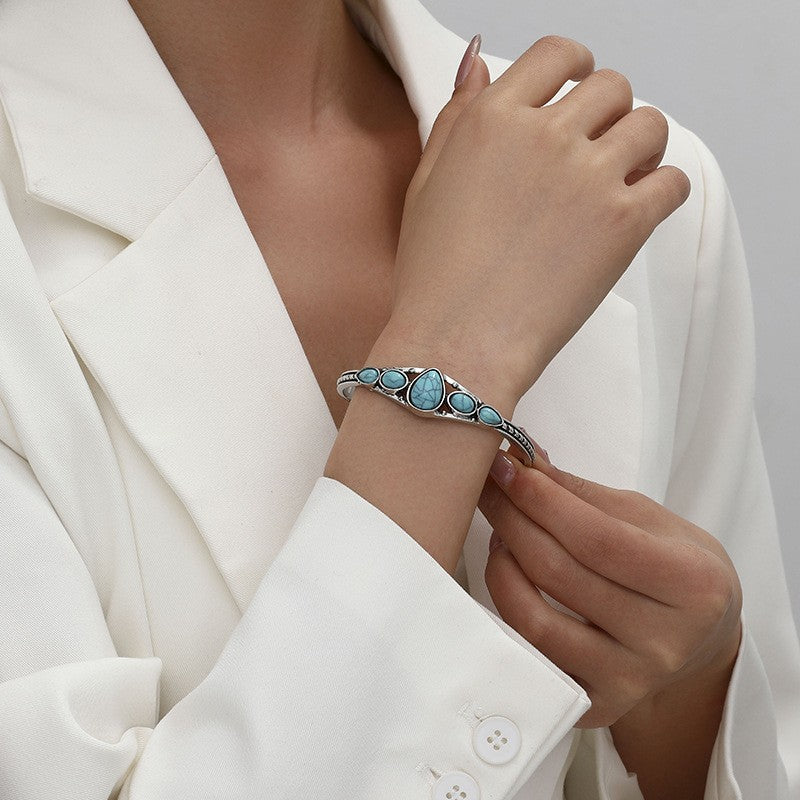 Turquoise Teardrop Open Bracelet | White Gold