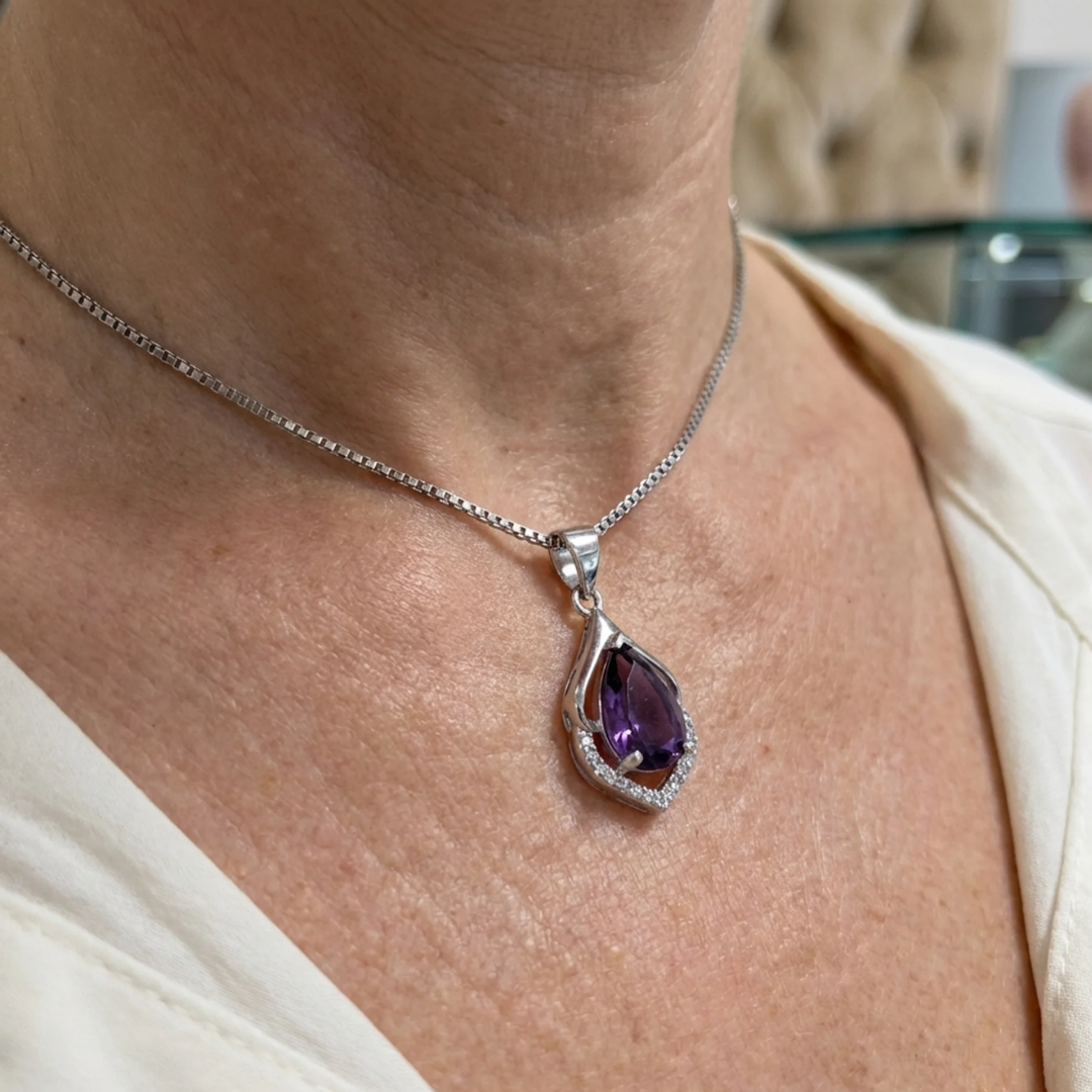 Selvara Crescent Drop Necklace | White Gold