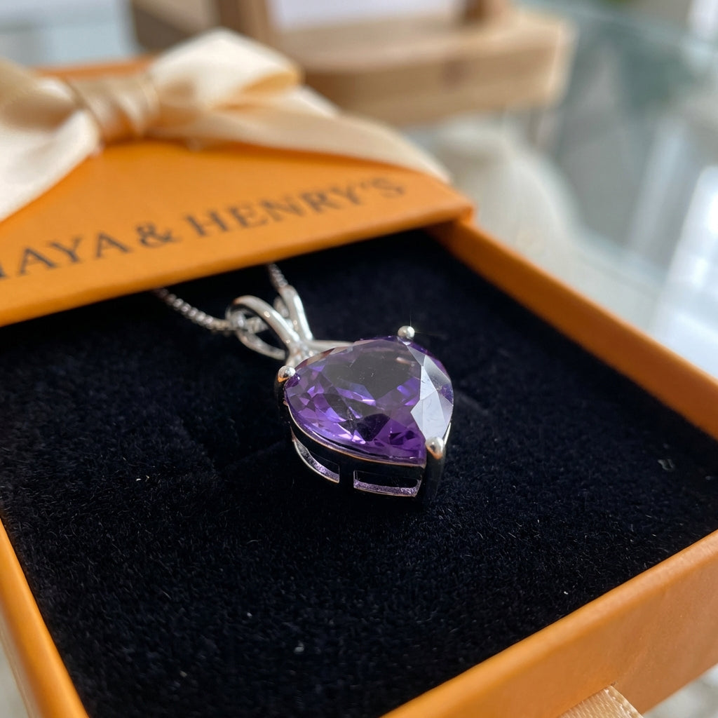 Heart of Violet Necklace | White Gold