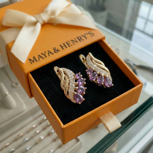 Nyvella Violet Feather Earrings | Rose Gold