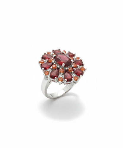 Scarlet Petal Ring | Gold